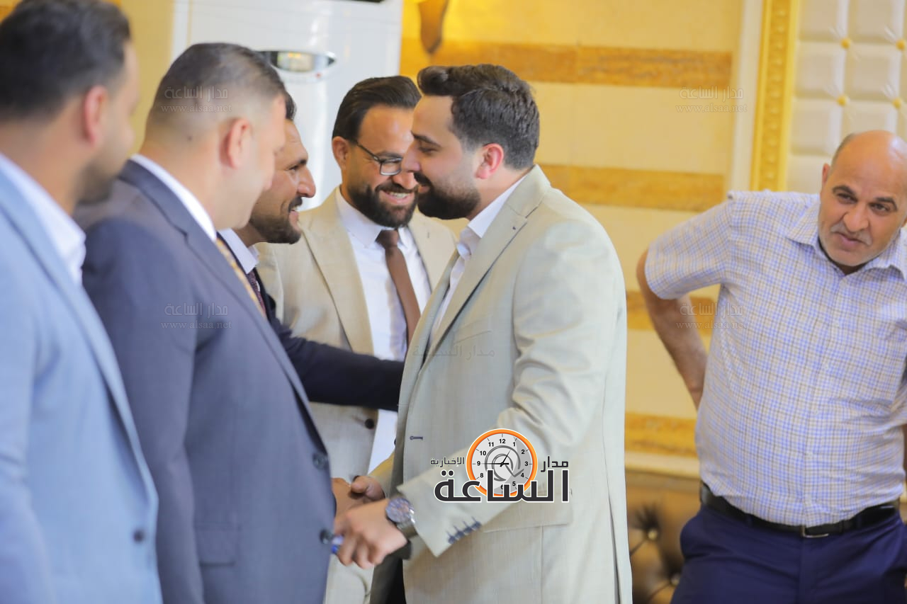 Madar Al-Saa Images 0.44373764040787167