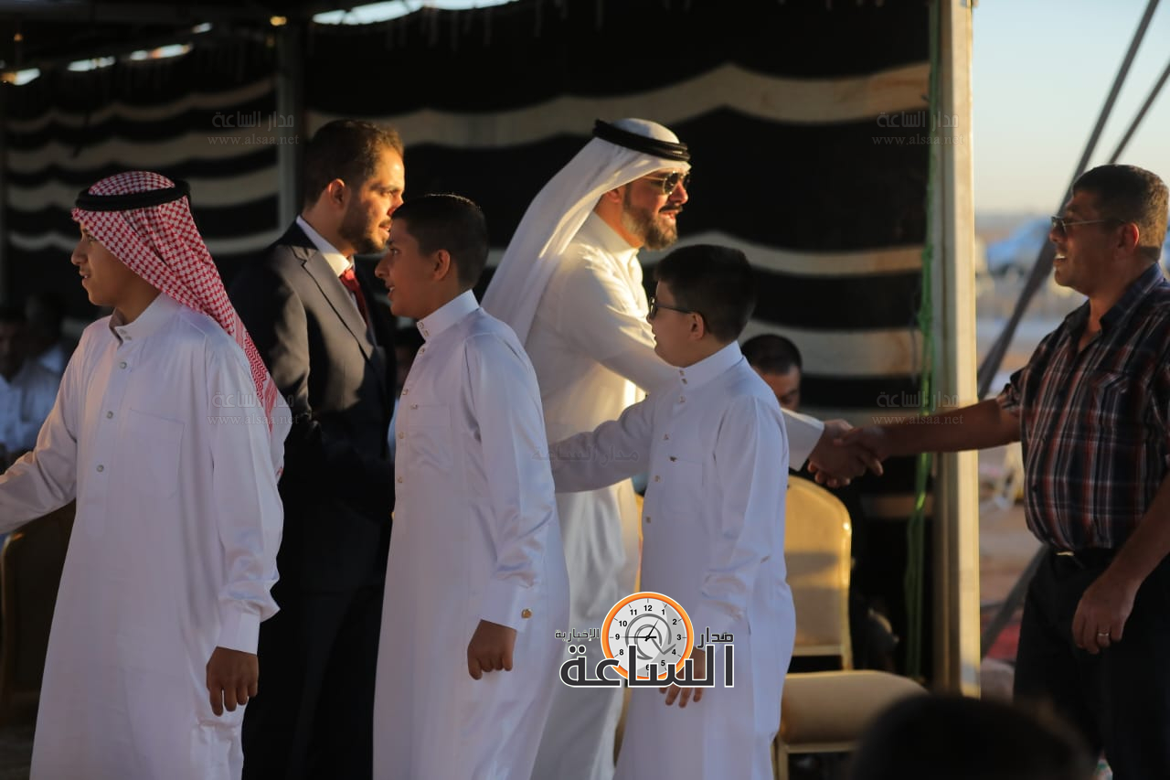 Madar Al-Saa Images 0.4563045353086925