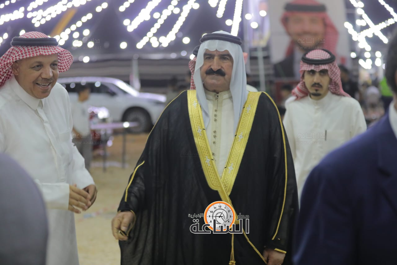 Madar Al-Saa Images 0.19670040982380632