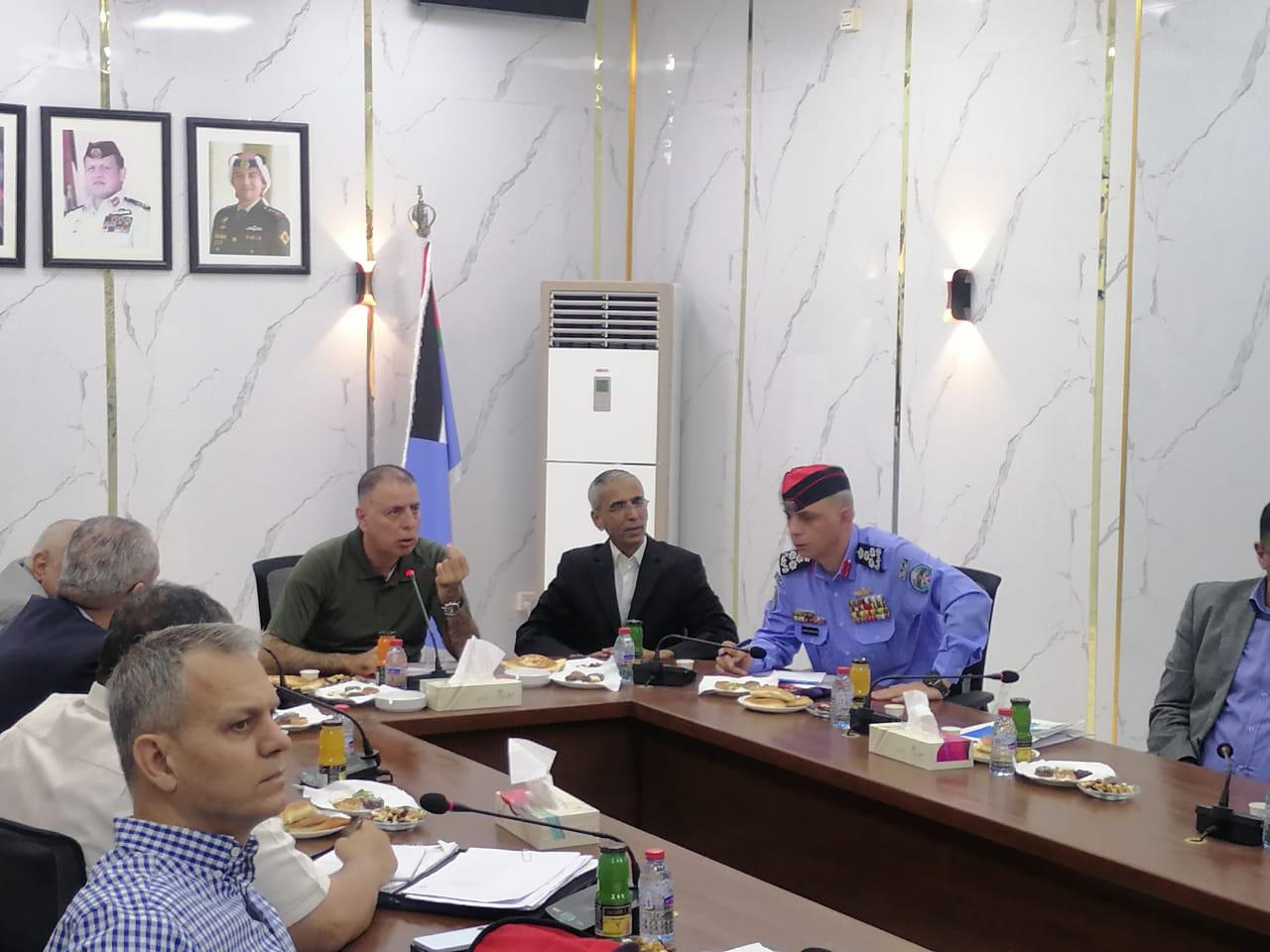 Madar Al-Saa Images 0.002454432402617668