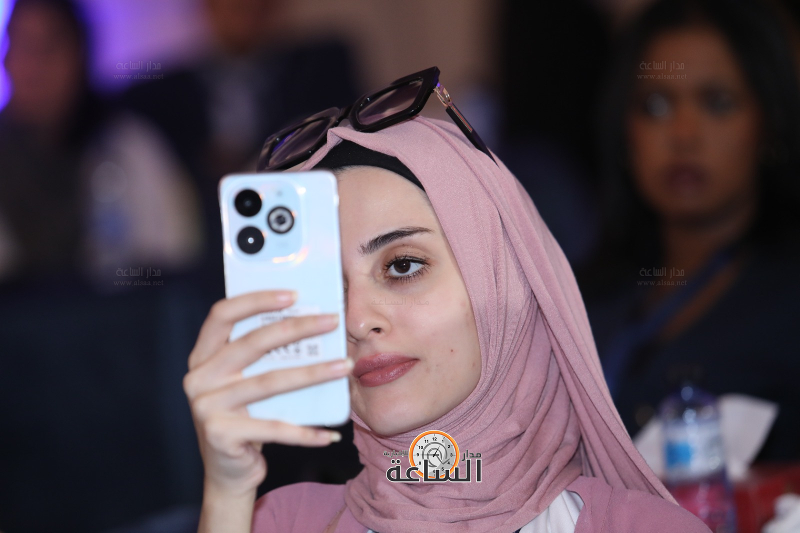 Madar Al-Saa Images 0.02453461852058858