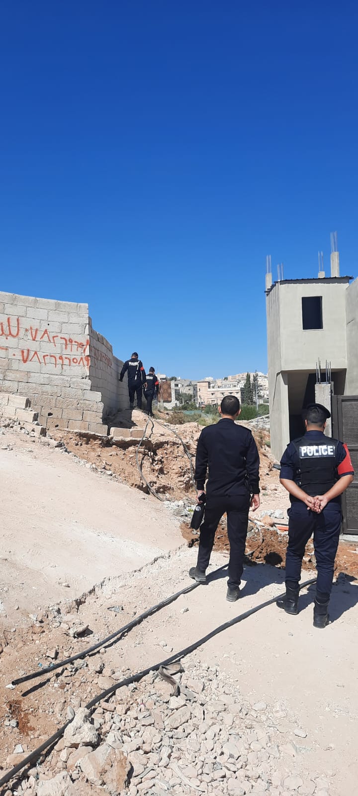 Madar Al-Saa Images 0.6977694124894513