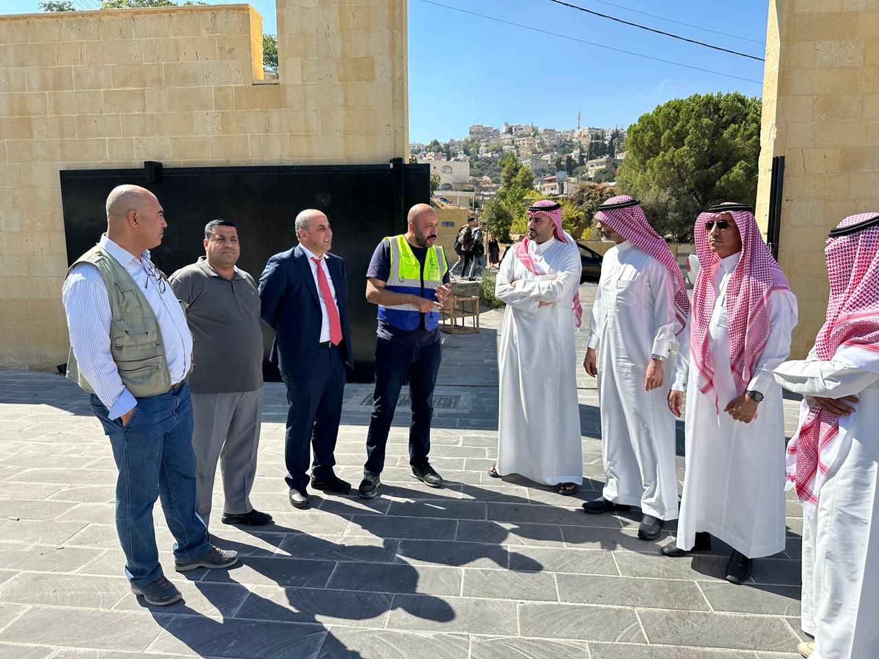 Madar Al-Saa Images 0.9139215820219144