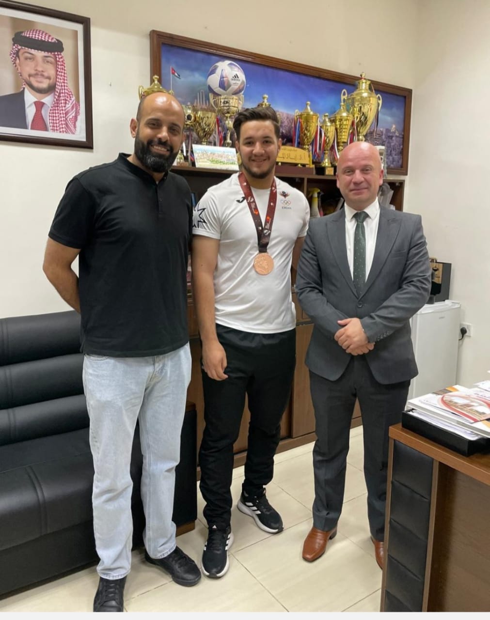 Madar Al-Saa Images 0.3196802519051978