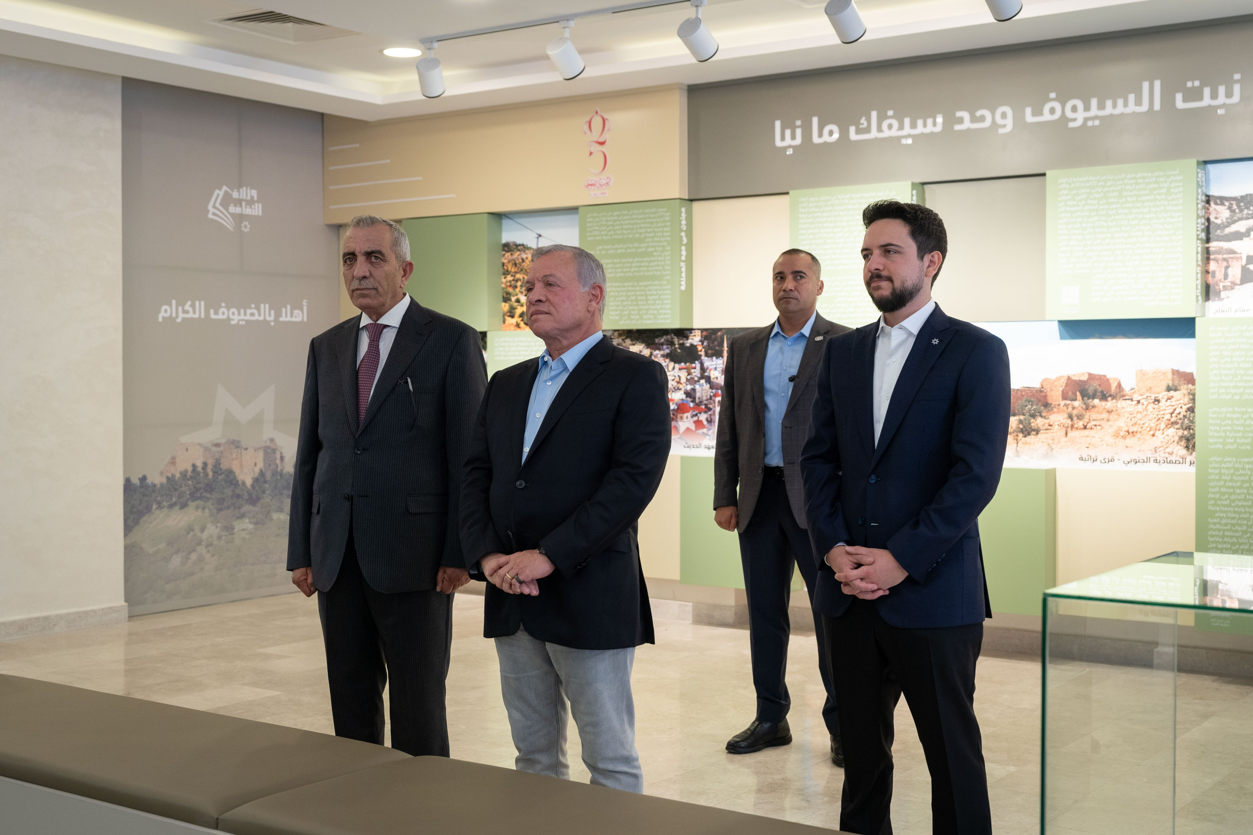 Madar Al-Saa Images 0.7021135119105162