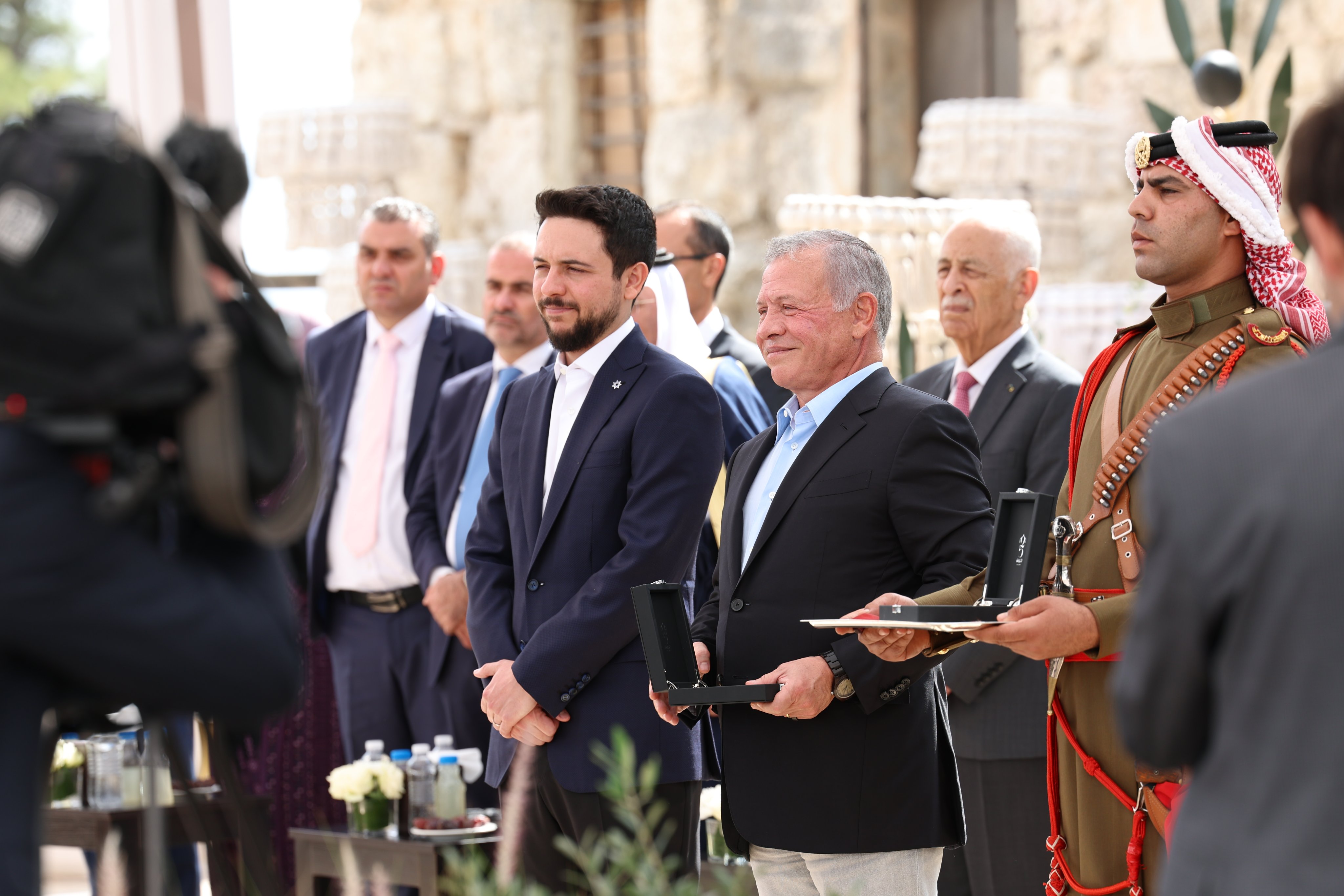 Madar Al-Saa Images 0.3331356990393253