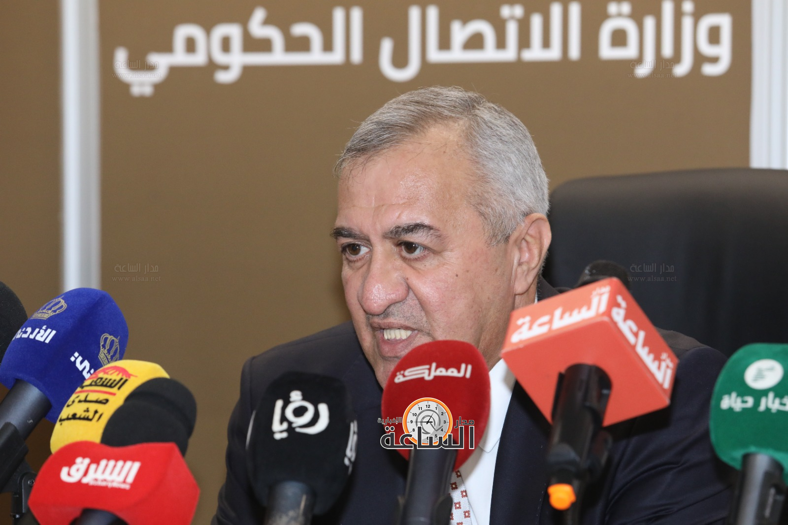 Madar Al-Saa Images 0.32919038883330853