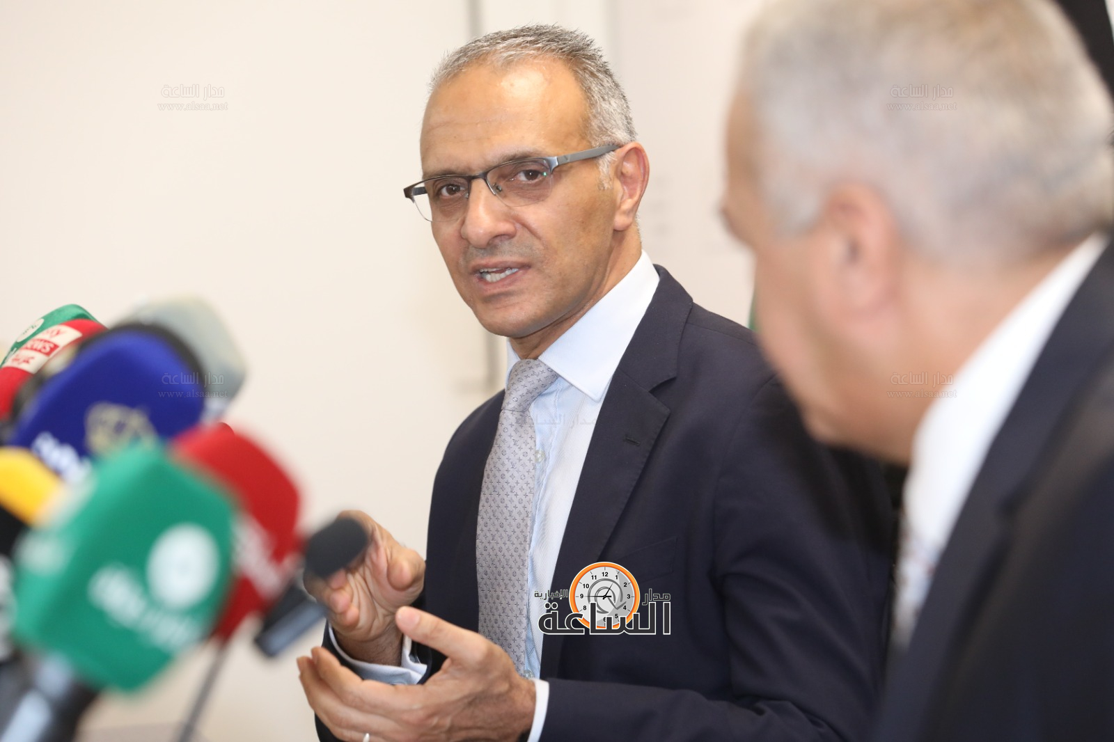 Madar Al-Saa Images 0.9994220073331317