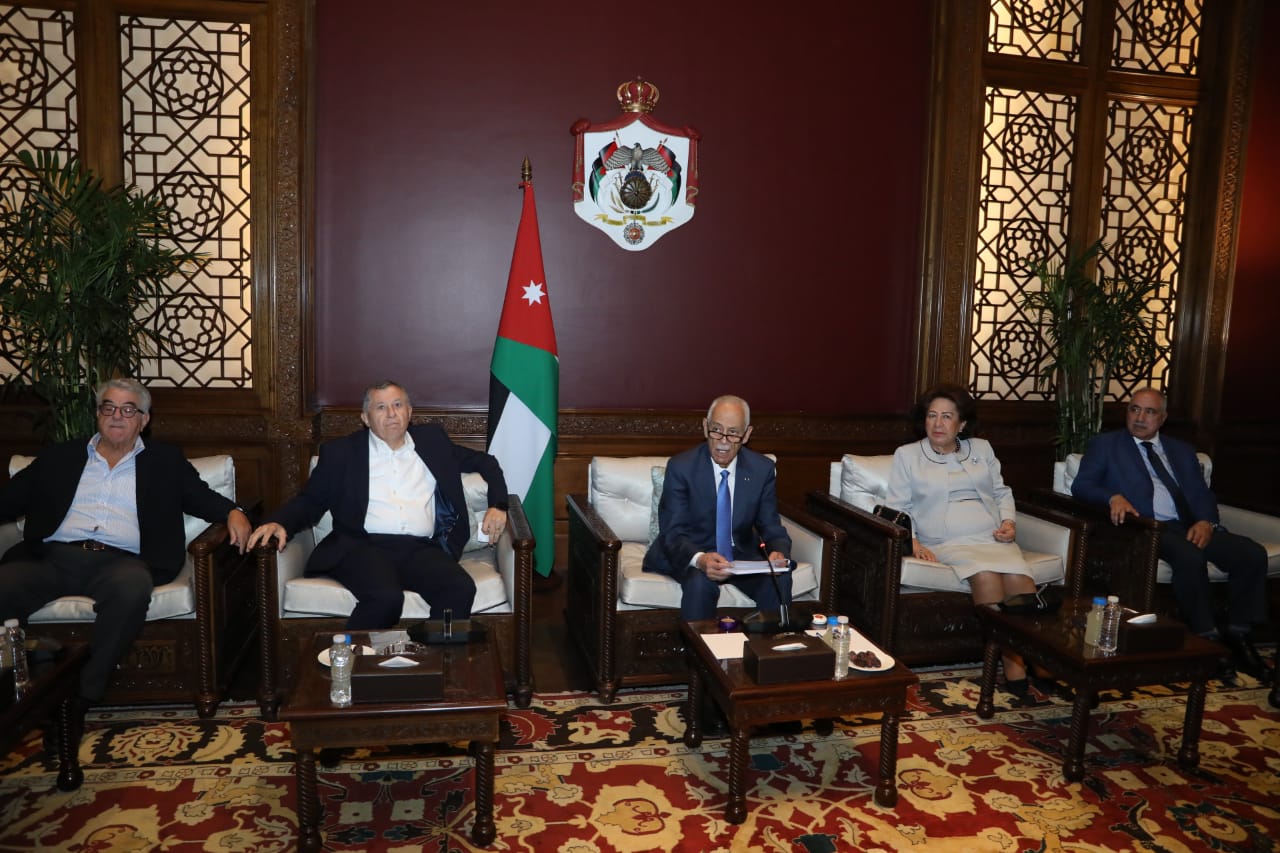 Madar Al-Saa Images 0.5057060636624704