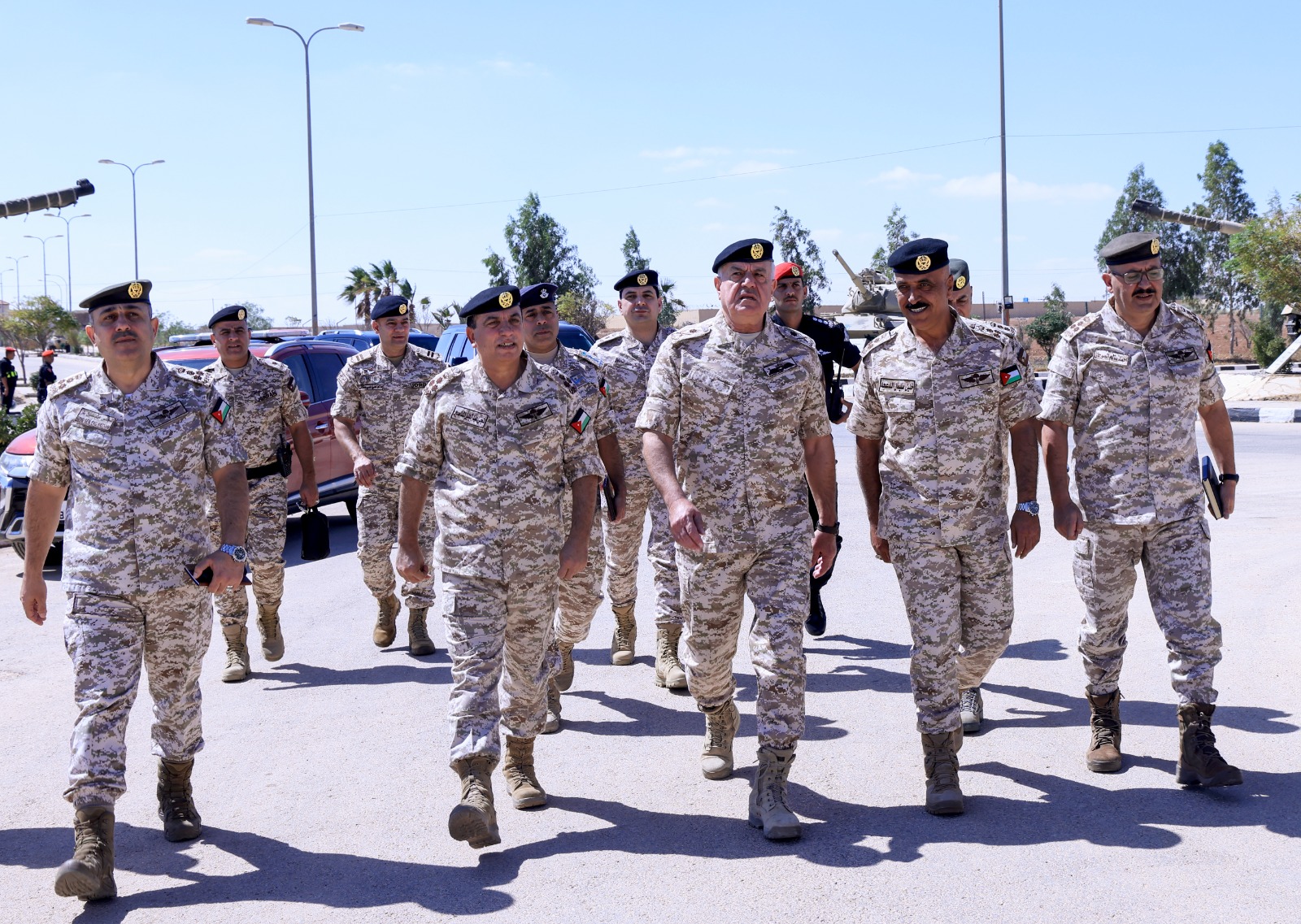 Madar Al-Saa Images 0.014983863616691462