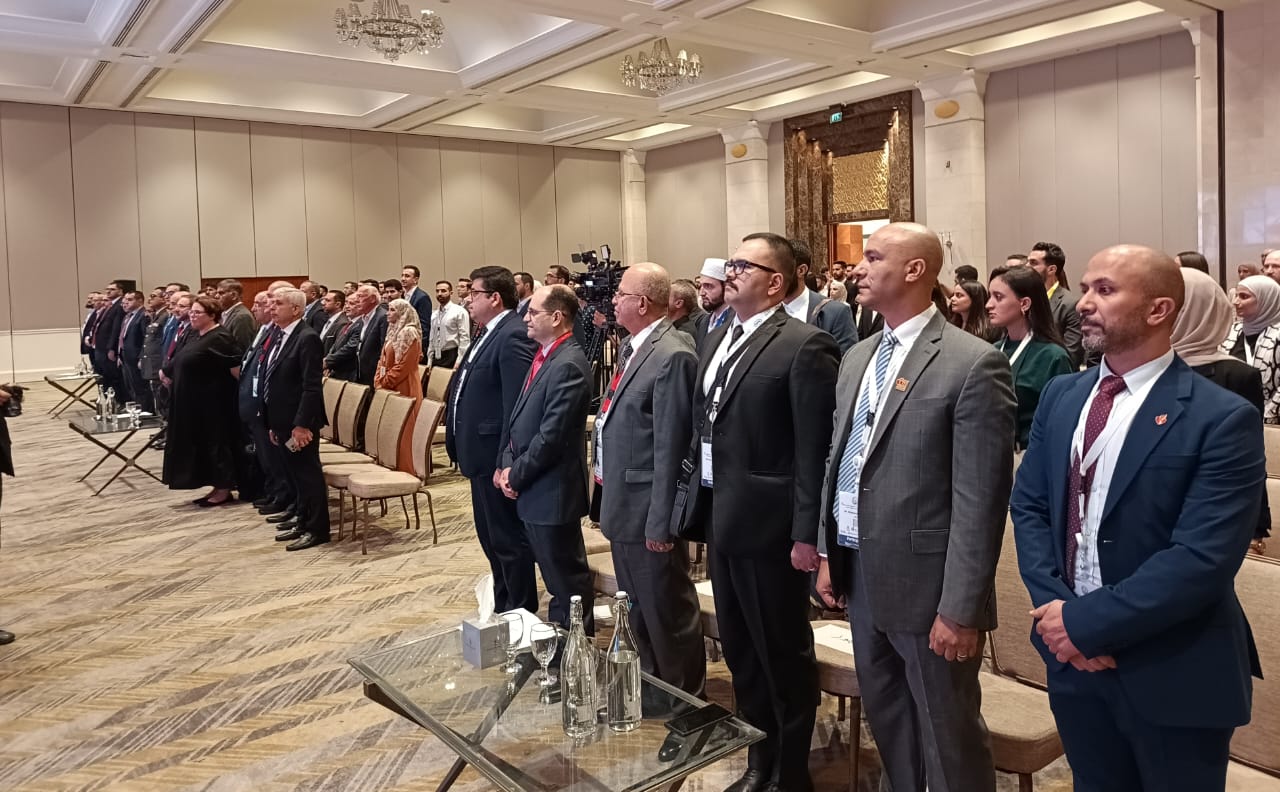 Madar Al-Saa Images 0.013007342070963102