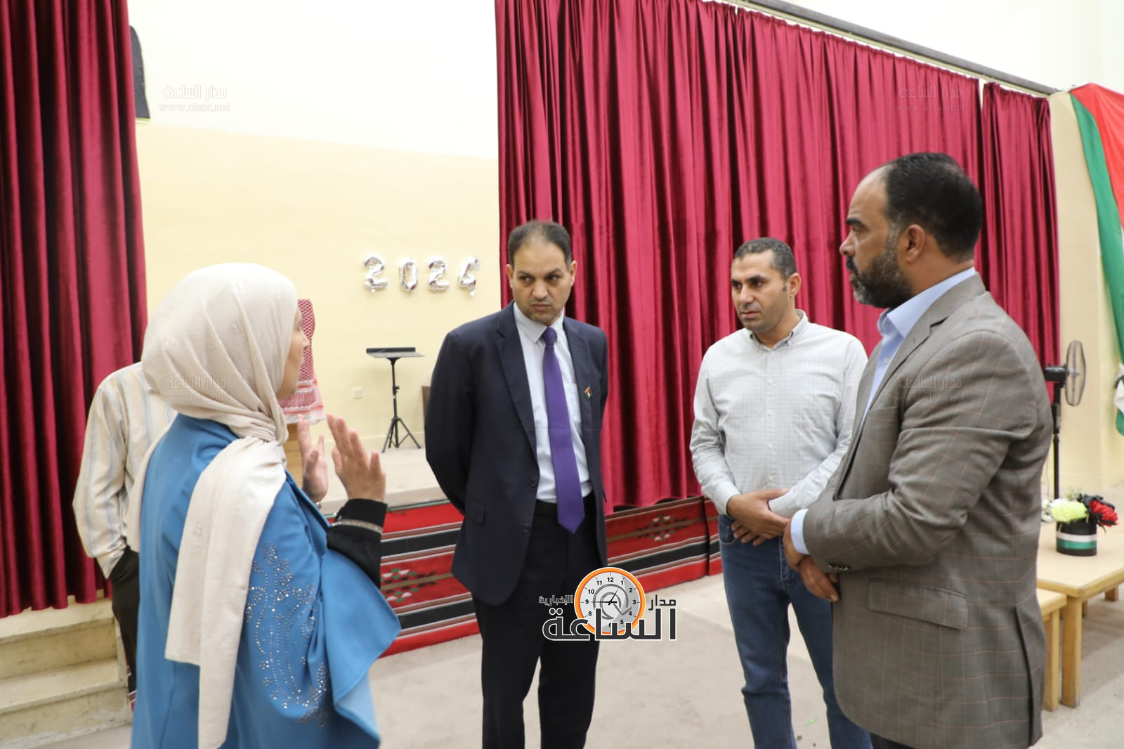 Madar Al-Saa Images 0.2560736113810811