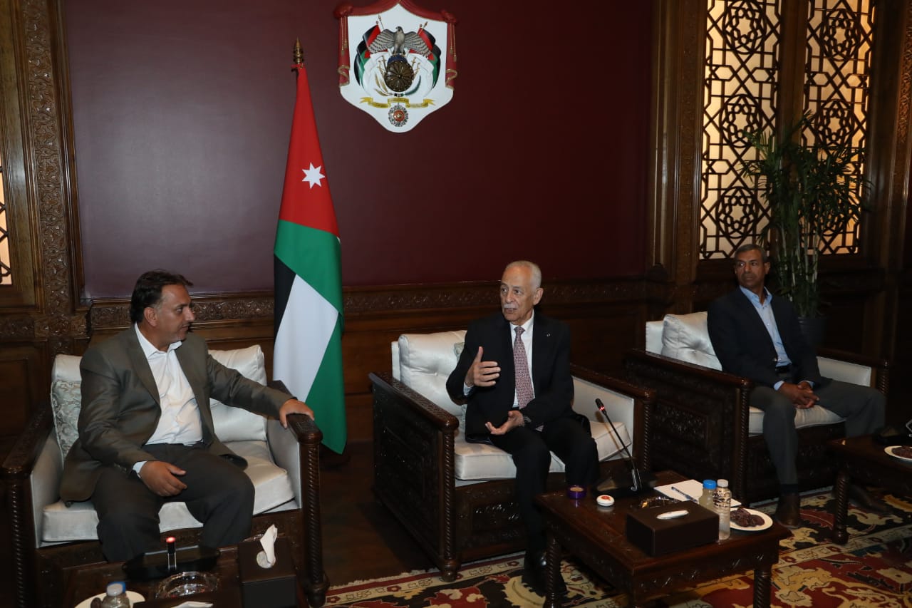 Madar Al-Saa Images 0.4194829030881946