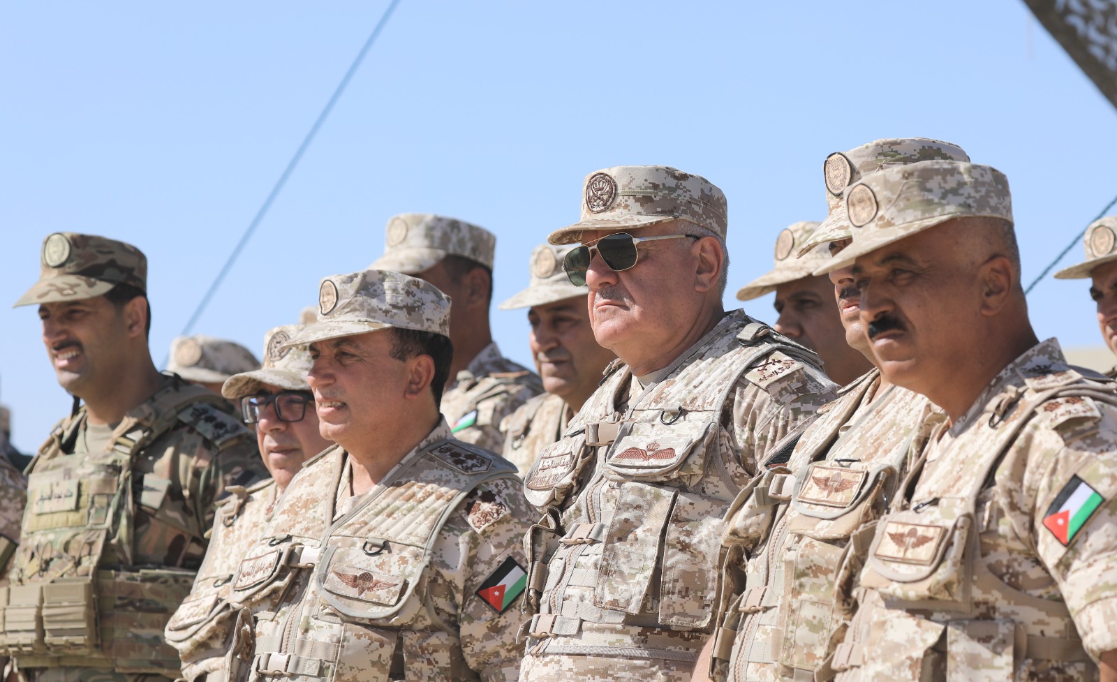 Madar Al-Saa Images 0.9825612385858435