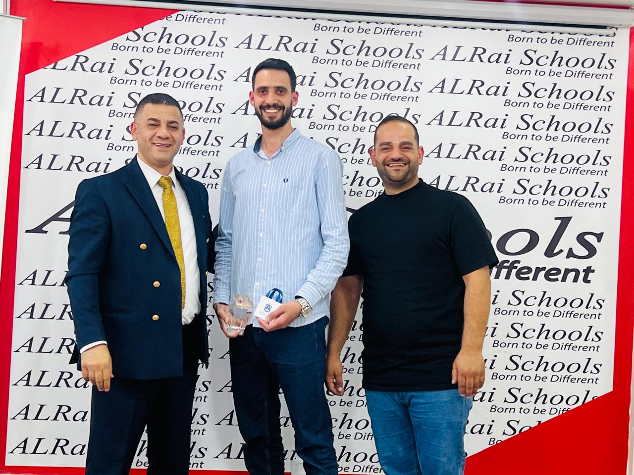 Madar Al-Saa Images 0.646348543025735