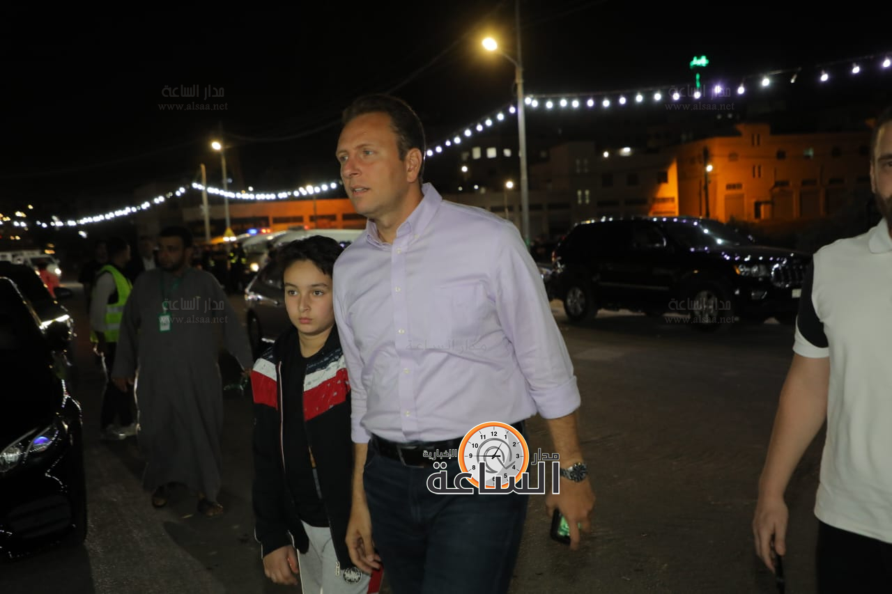 Madar Al-Saa Images 0.5810159862142721