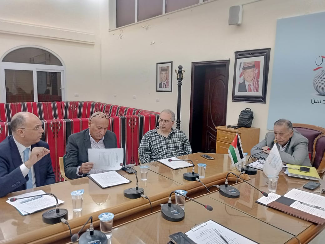 Madar Al-Saa Images 0.34597341886692334