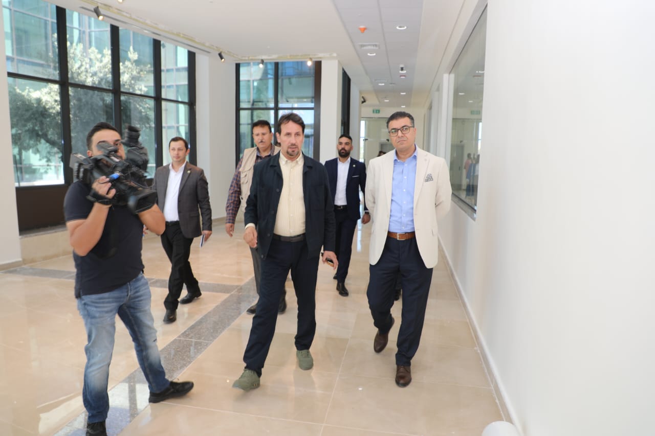 Madar Al-Saa Images 0.021138738548660996