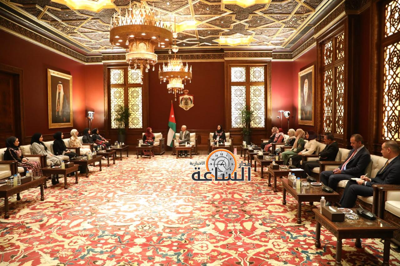 Madar Al-Saa Images 0.9628298052689941