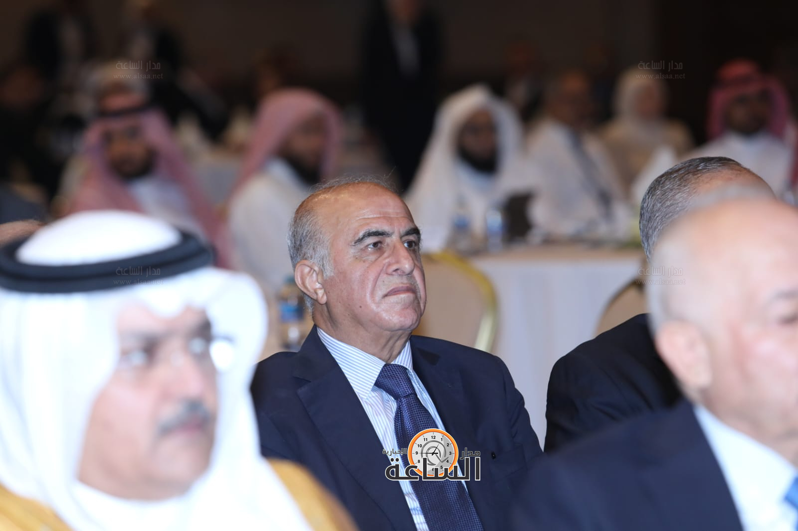 Madar Al-Saa Images 0.6385563572879855