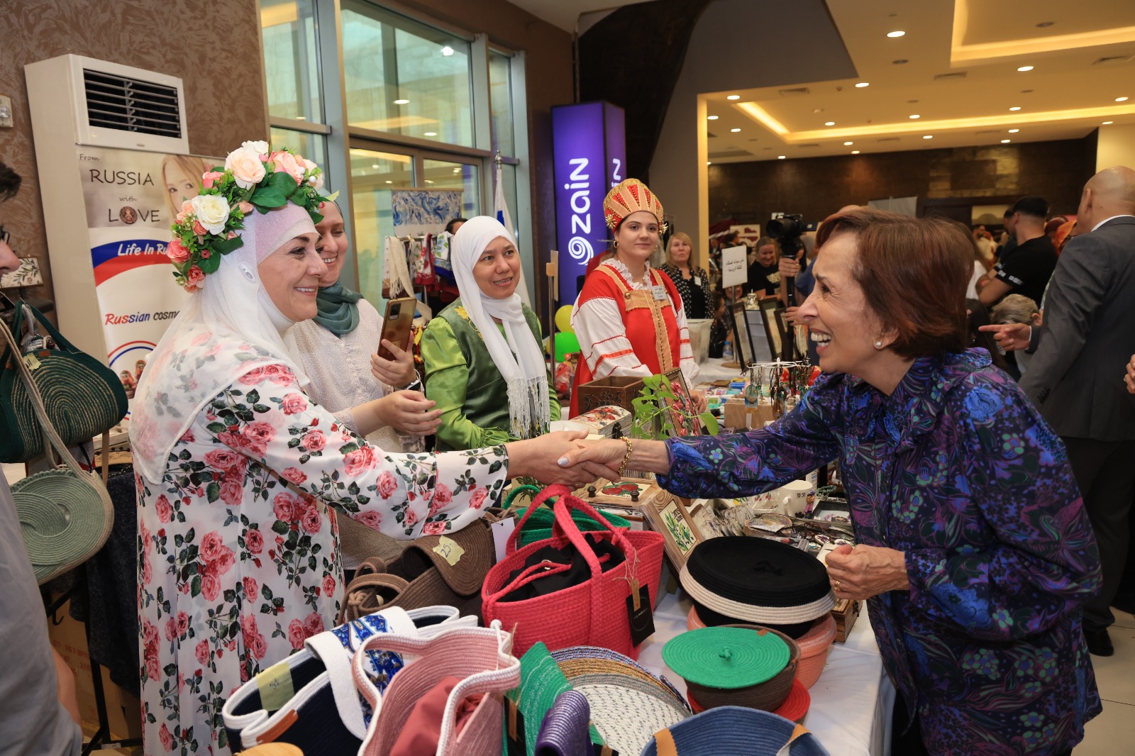 Madar Al-Saa Images 0.21053890496380223