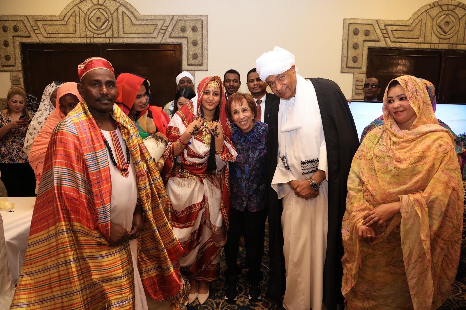 Madar Al-Saa Images 0.8442244288153411