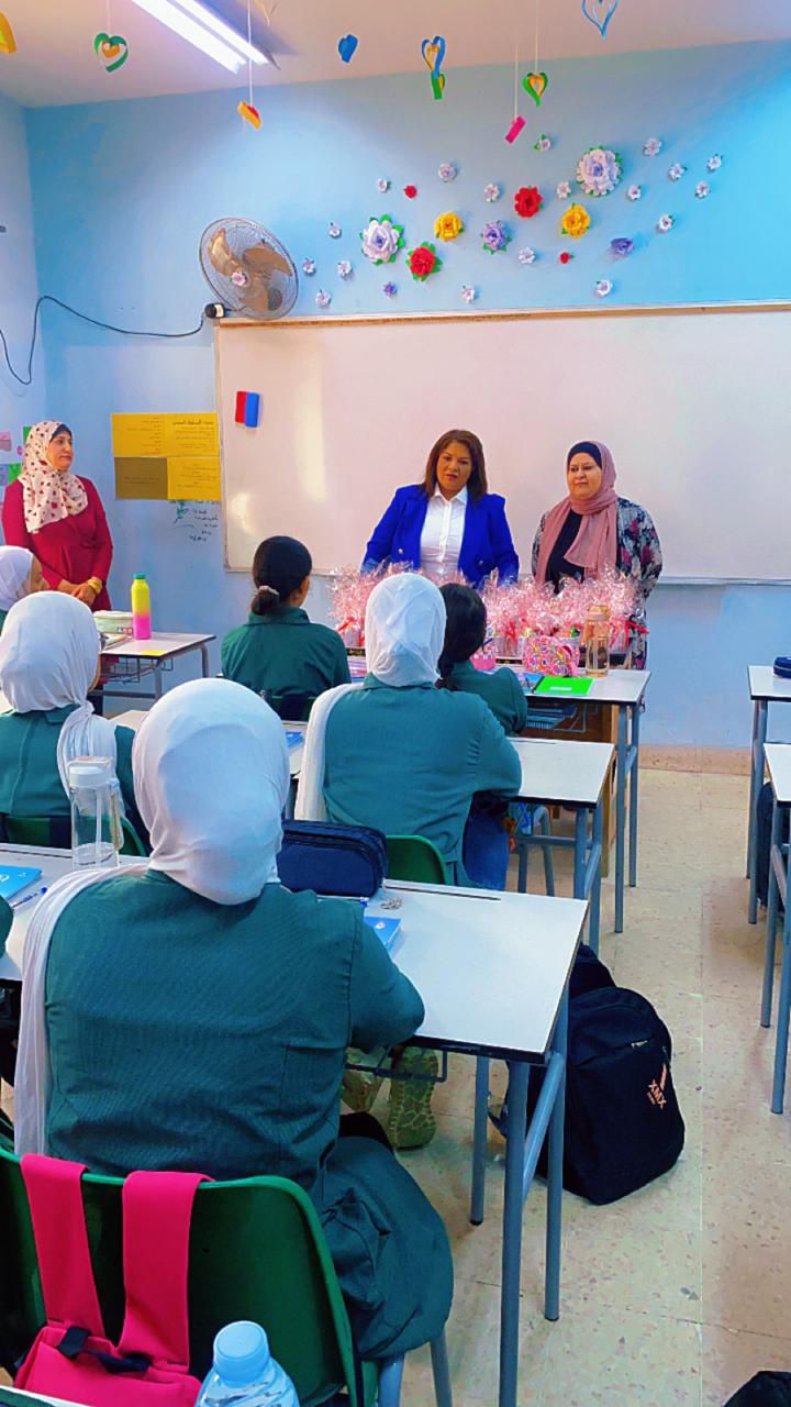 Madar Al-Saa Images 0.8158772030144983