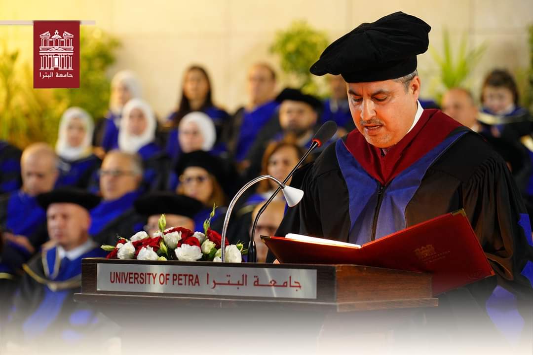 Madar Al-Saa Images 0.7327850977112269