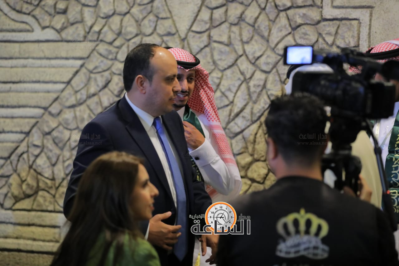 Madar Al-Saa Images 0.243896867321449