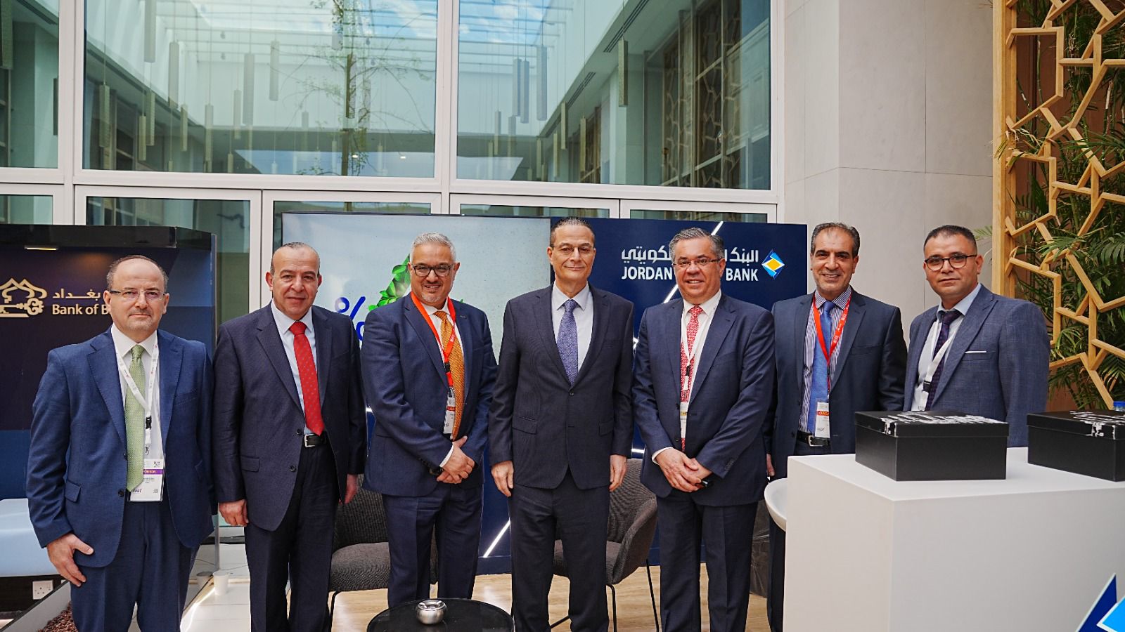 Madar Al-Saa Images 0.04119305673586604