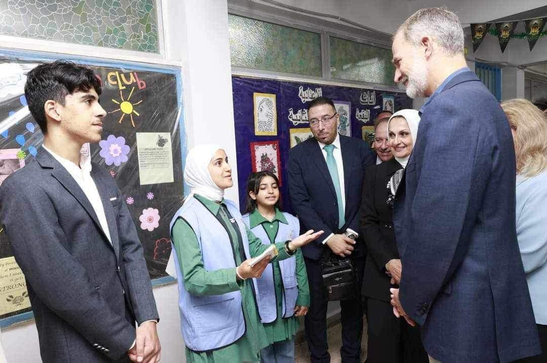 Madar Al-Saa Images 0.8781184628820684