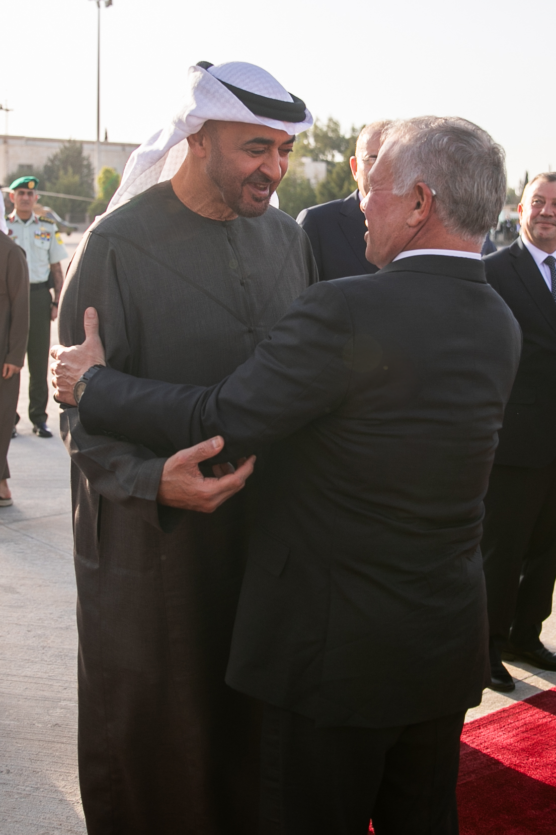 Madar Al-Saa Images 0.3338255128657521