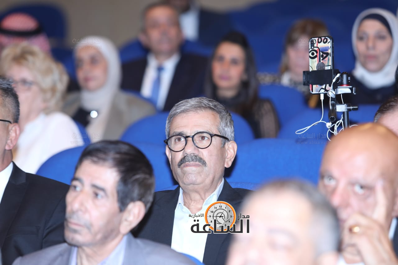 Madar Al-Saa Images 0.744641236874179