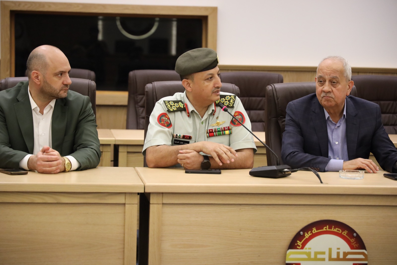 Madar Al-Saa Images 0.44436841817854233