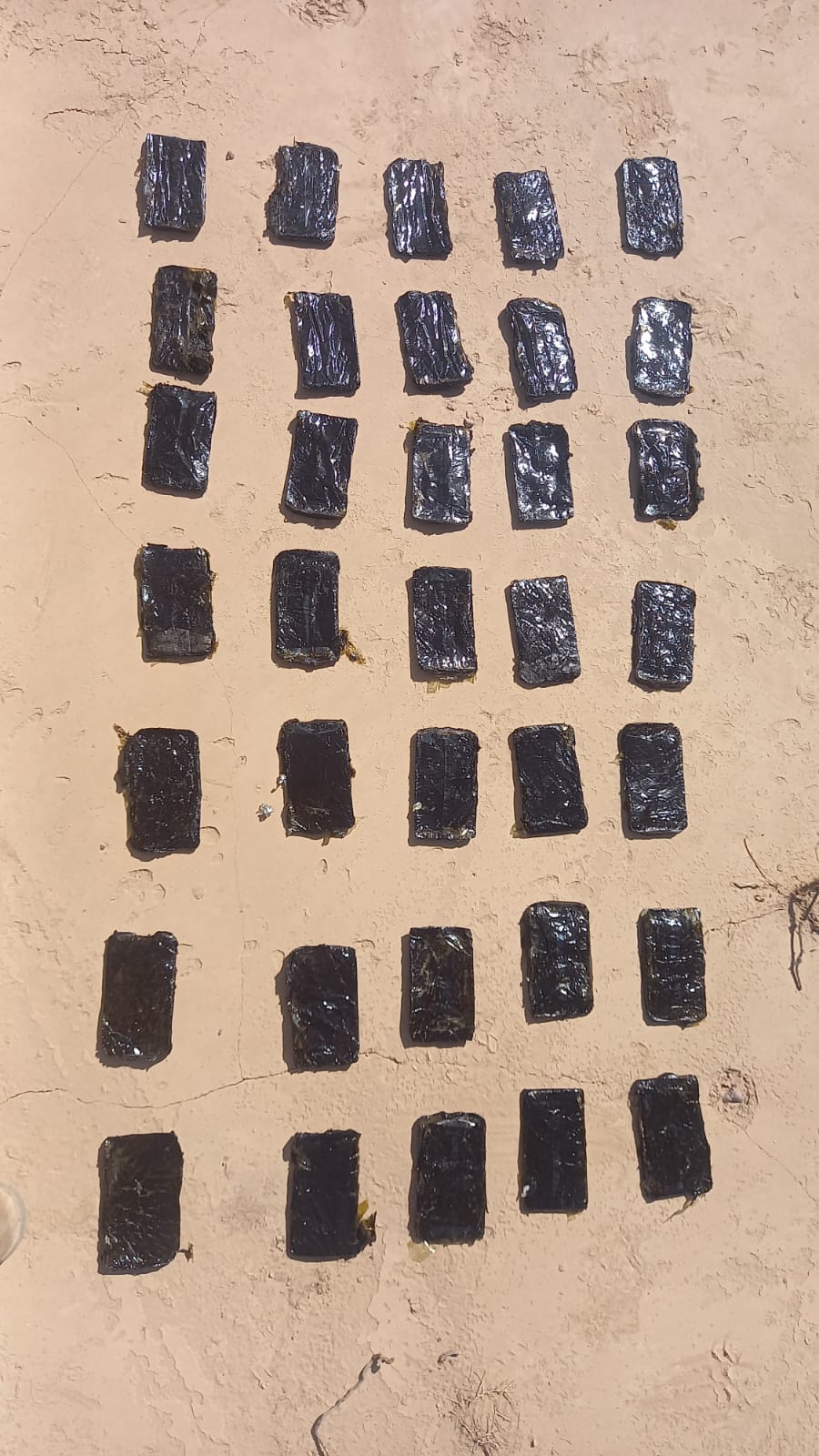 Madar Al-Saa Images 0.35563960165901043