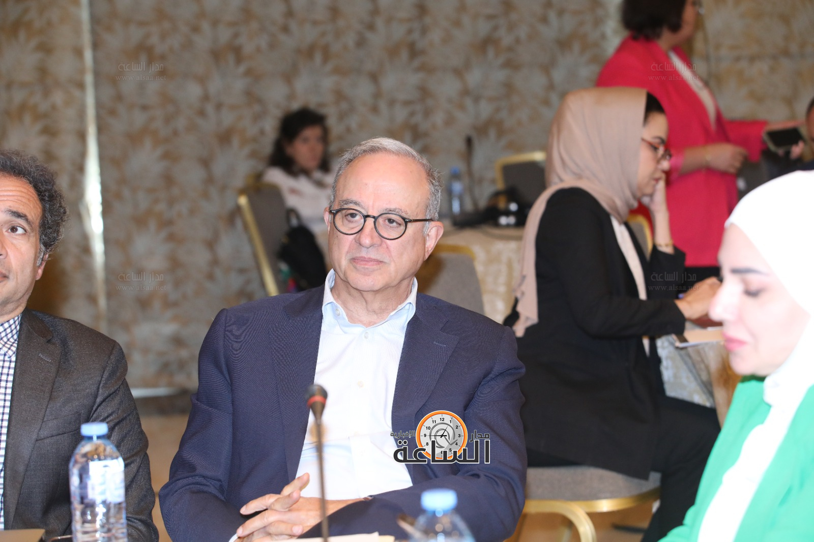 Madar Al-Saa Images 0.24472428484594744