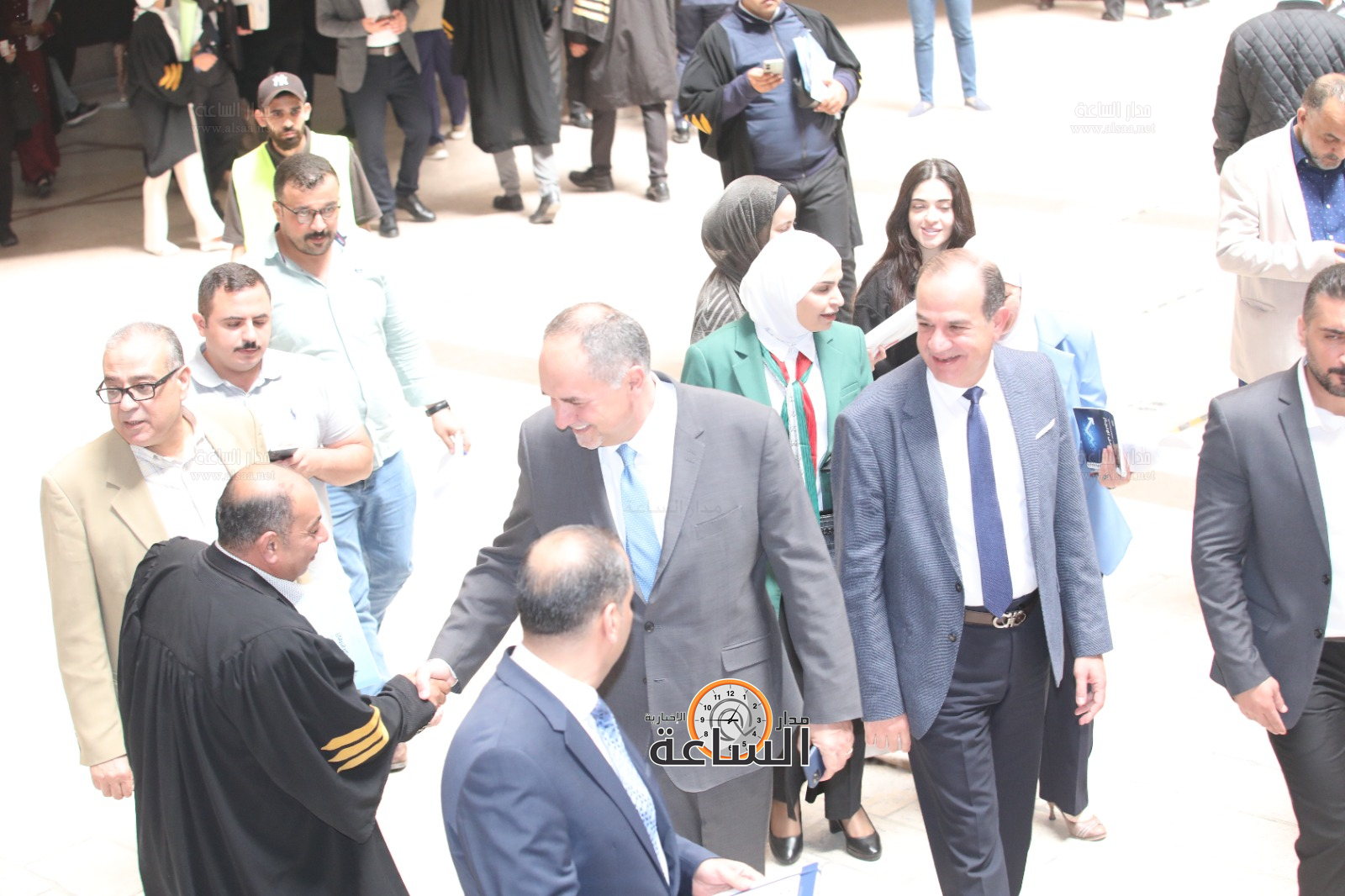 Madar Al-Saa Images 0.8173880404212406