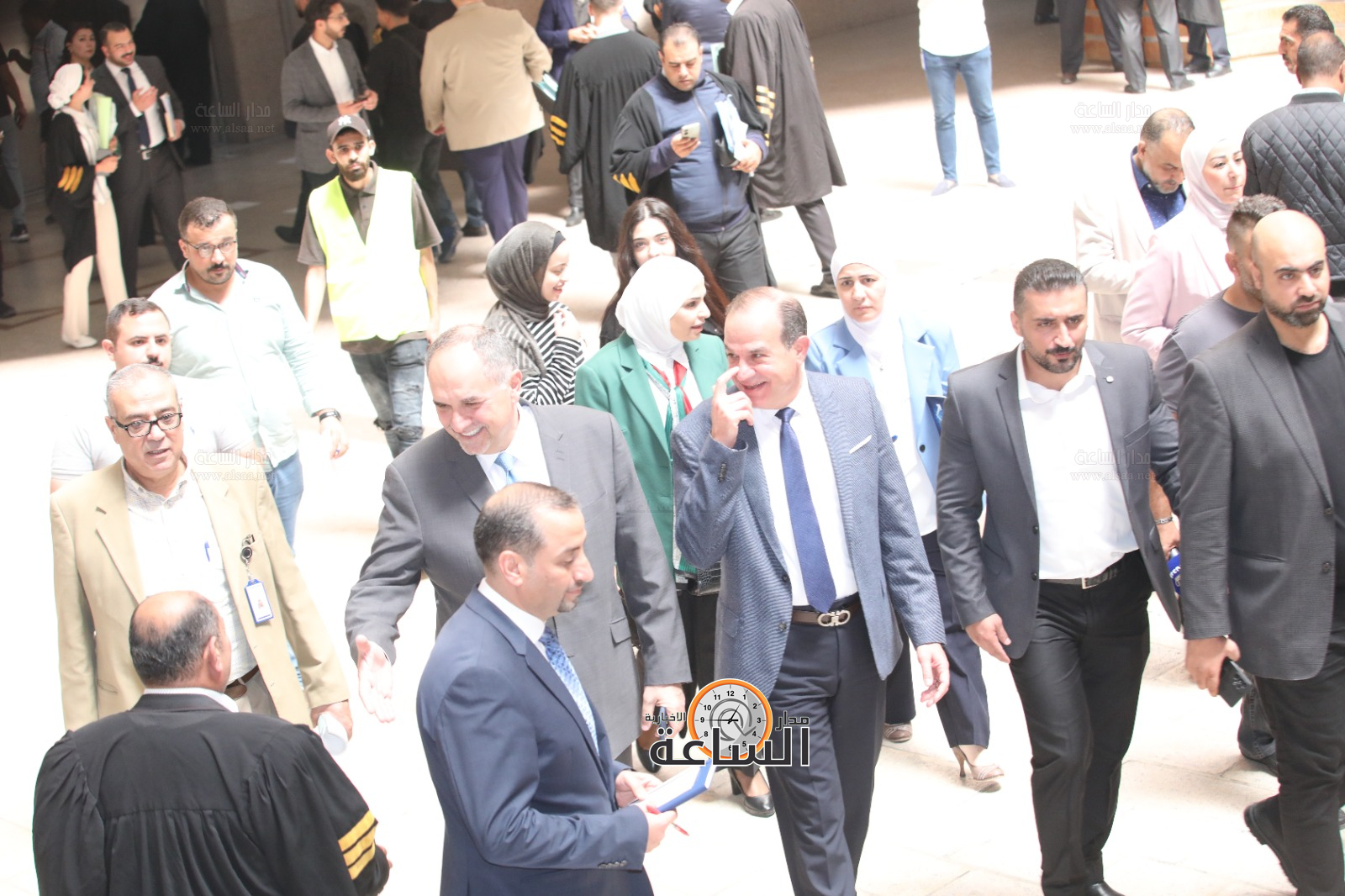 Madar Al-Saa Images 0.3057442390727423