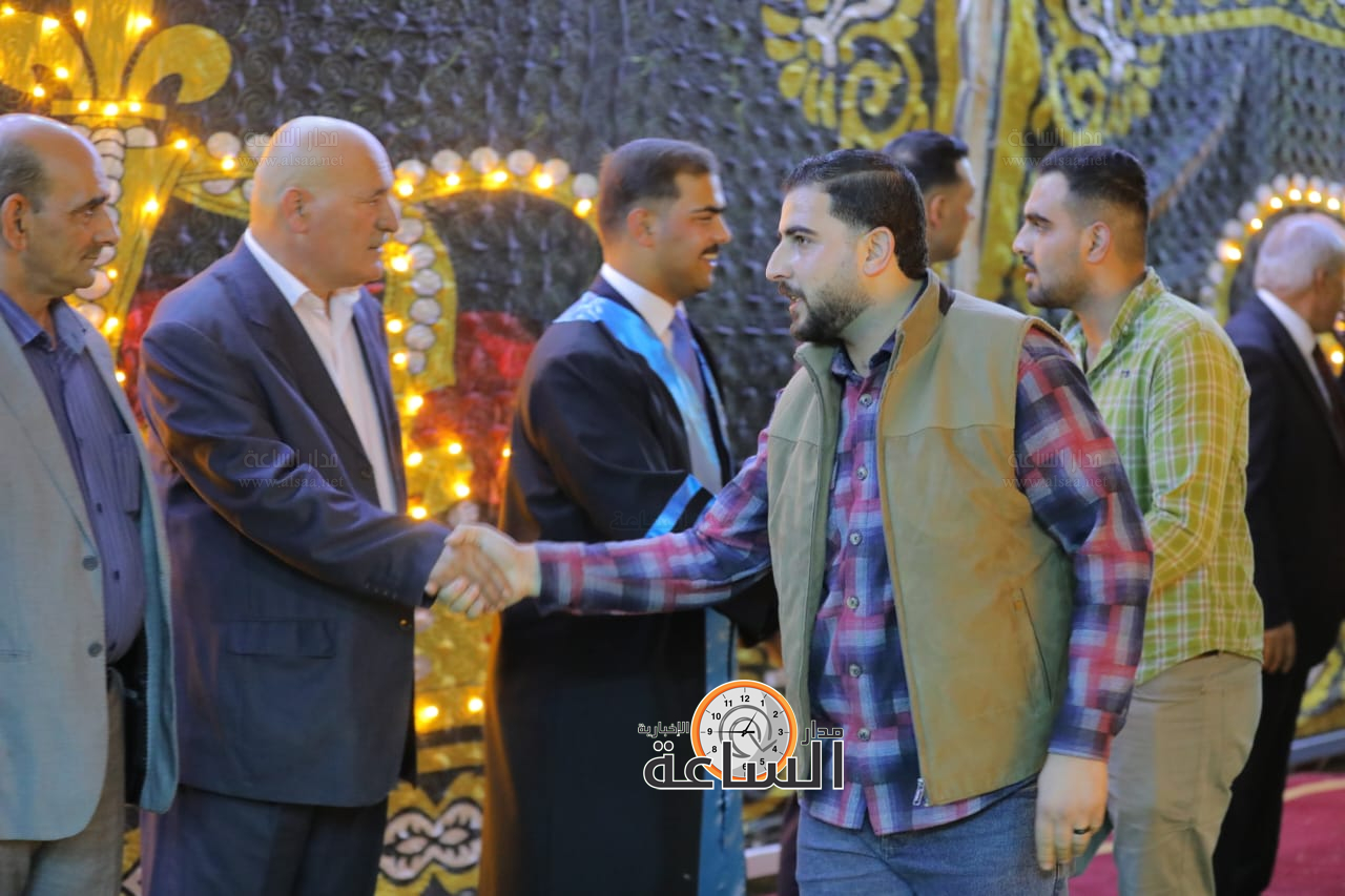 Madar Al-Saa Images 0.9324870349638734