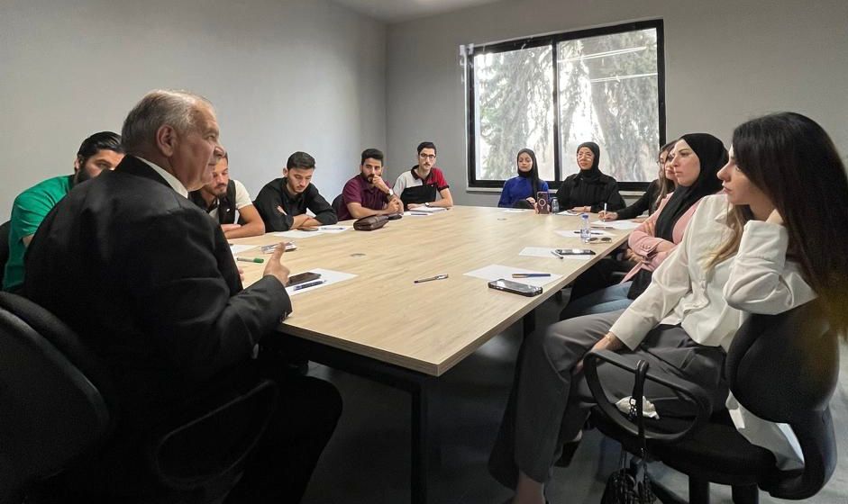 Madar Al-Saa Images 0.2859894951320143