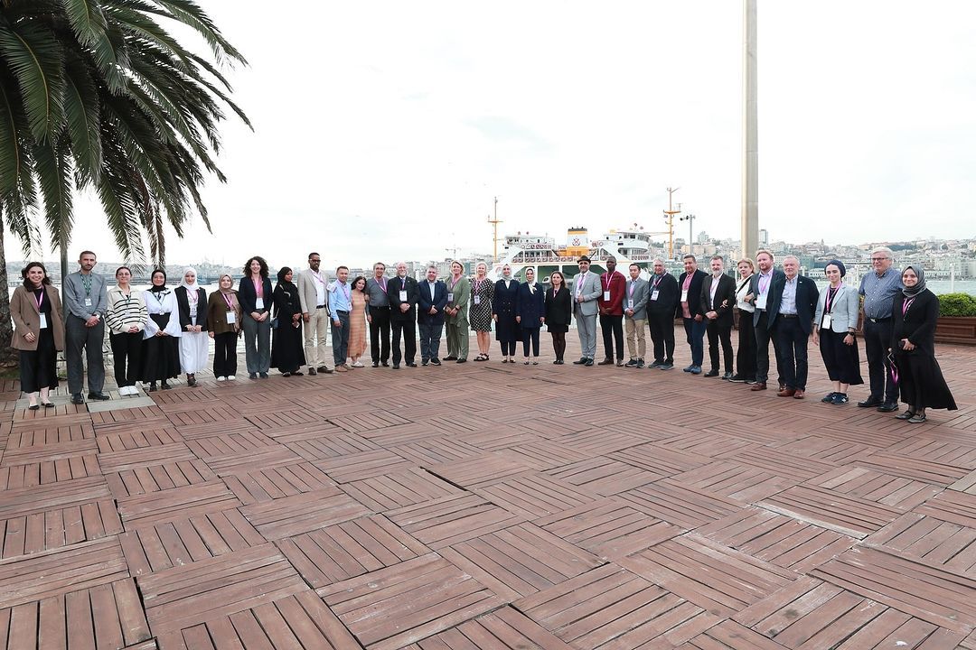 Madar Al-Saa Images 0.034189982086896054