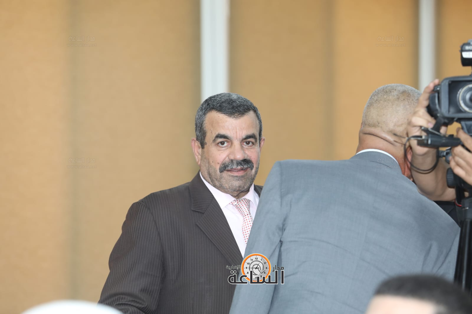 Madar Al-Saa Images 0.1597862880786427