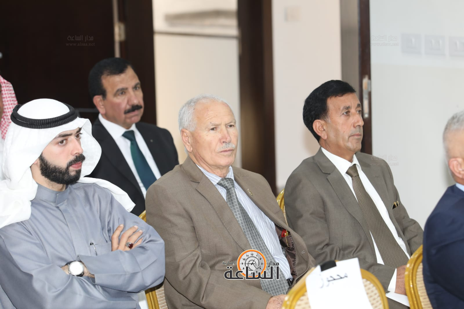 Madar Al-Saa Images 0.8498174060706911