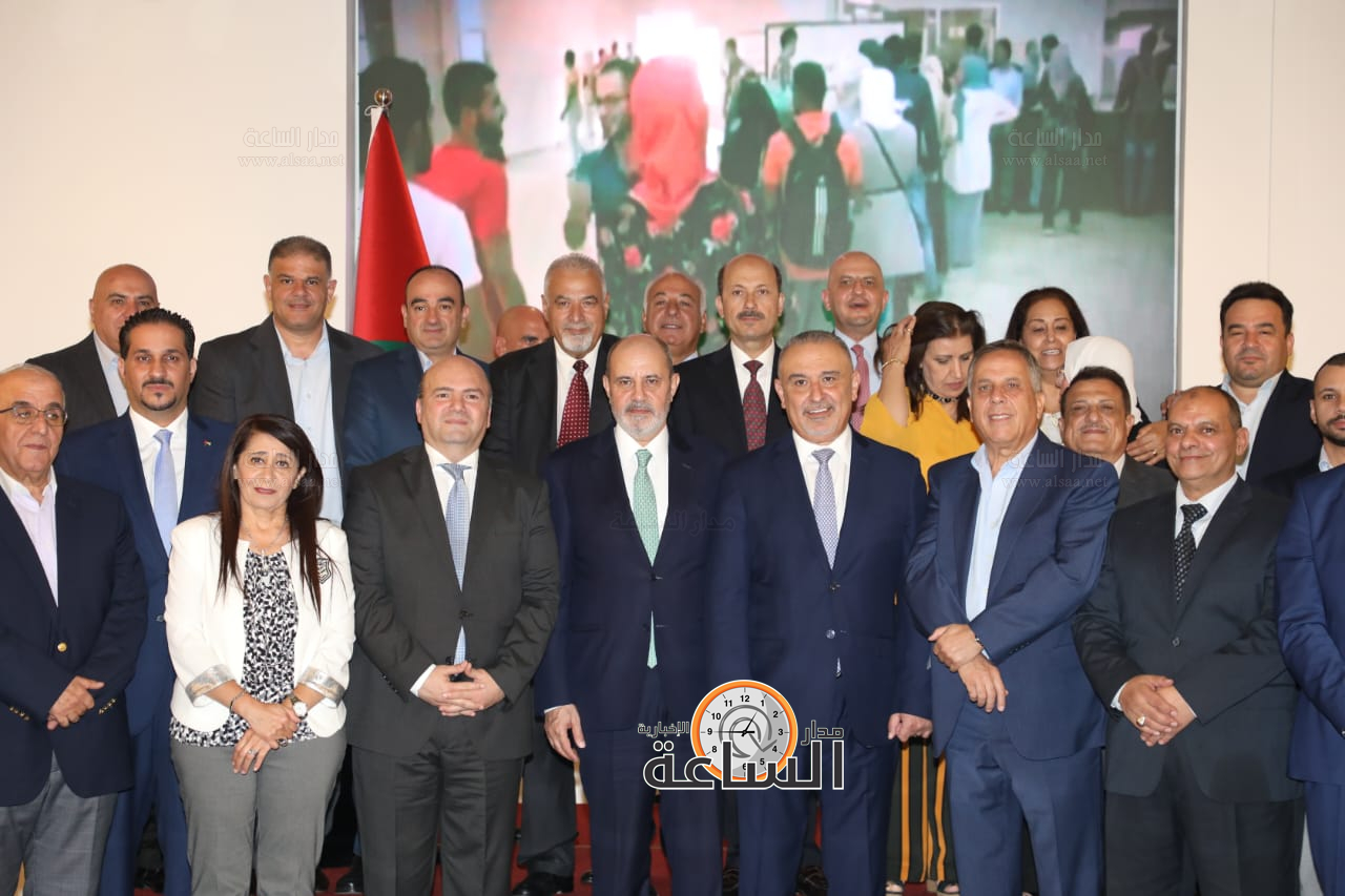 Madar Al-Saa Images 0.805889472567719