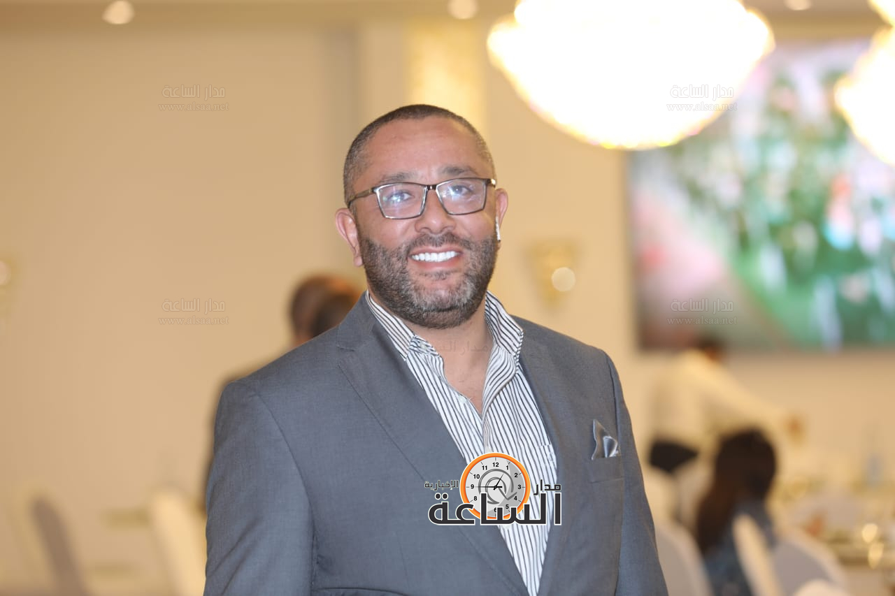 Madar Al-Saa Images 0.01960720806787708