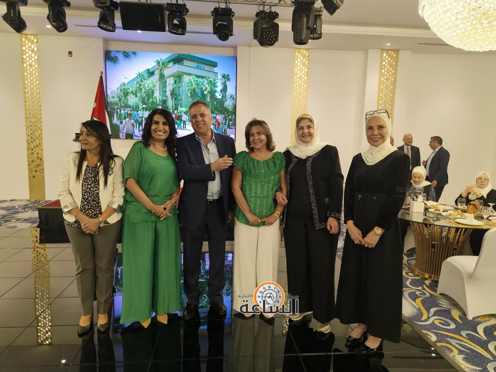 Madar Al-Saa Images 0.3536419570442242