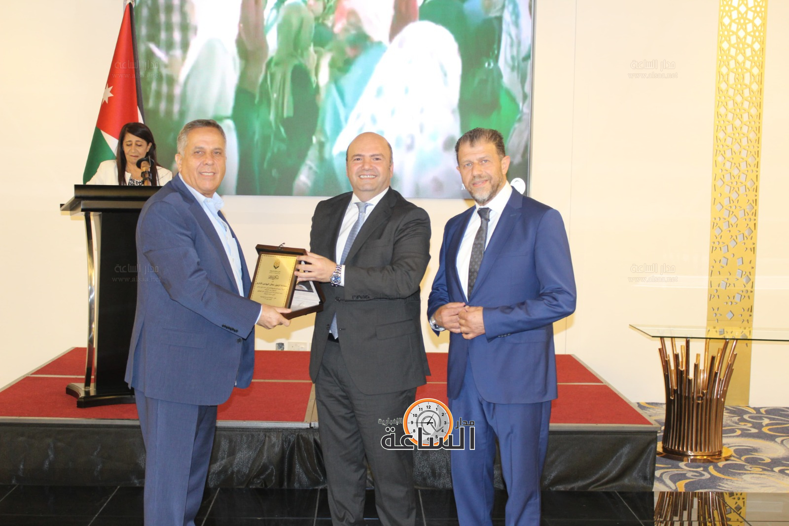 Madar Al-Saa Images 0.374582298144962