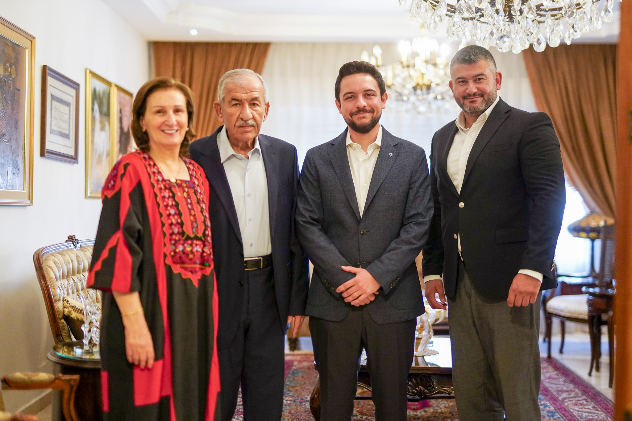 Madar Al-Saa Images 0.32254227258820833