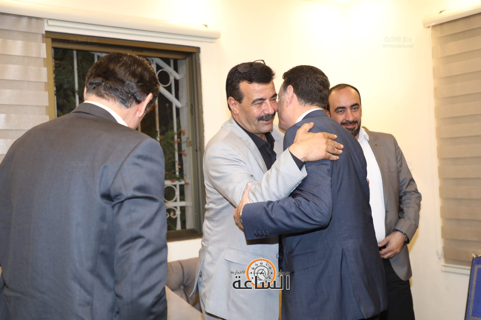 Madar Al-Saa Images 0.41763507697901625