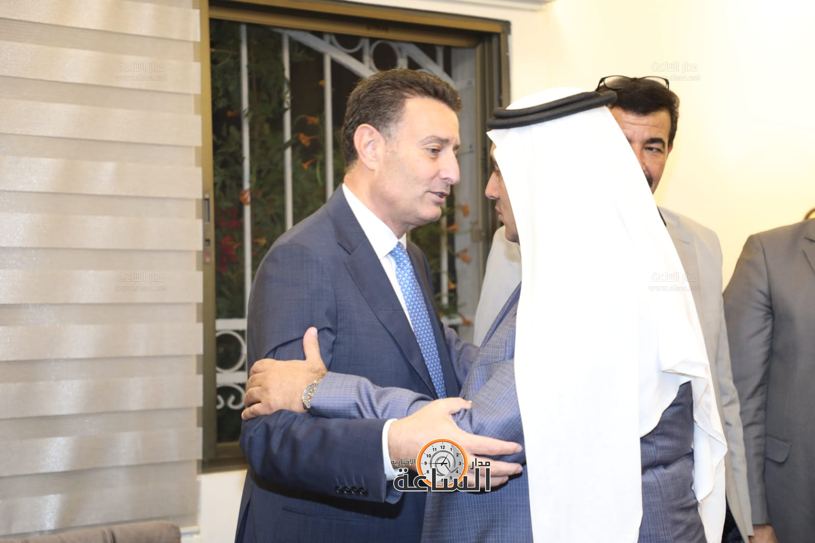 Madar Al-Saa Images 0.14888347168912275